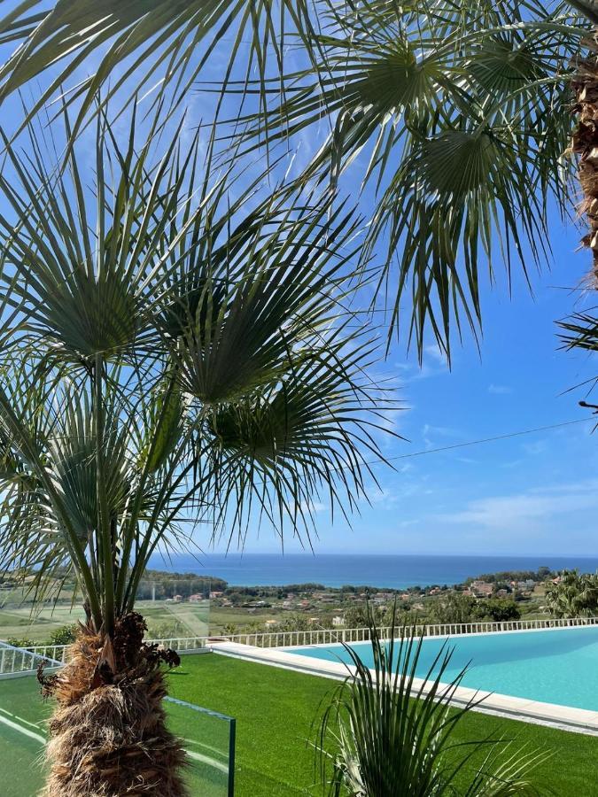 Ad Un Passo Dal Blu Villa Partinico Luaran gambar