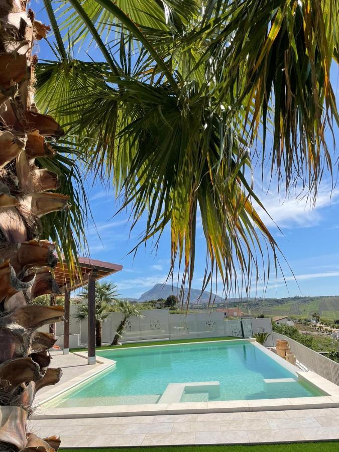 Ad Un Passo Dal Blu Villa Partinico Luaran gambar