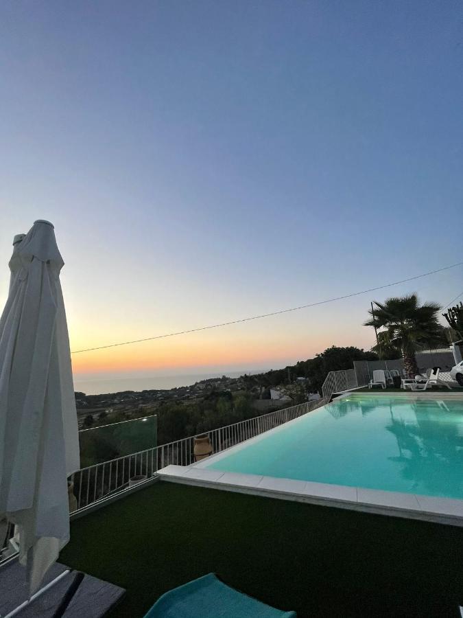 Ad Un Passo Dal Blu Villa Partinico Luaran gambar